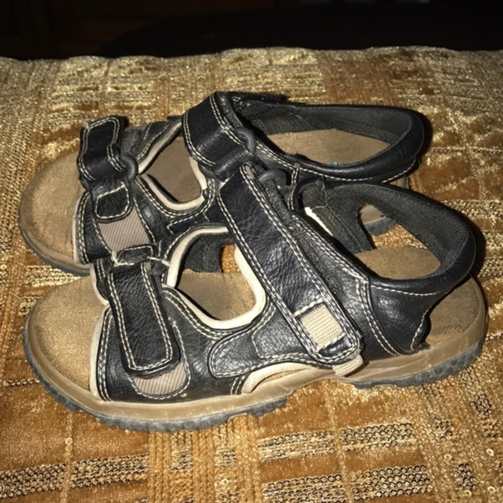 Scott David boys sandals.